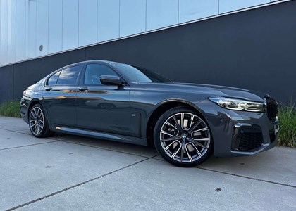 BMW 745
