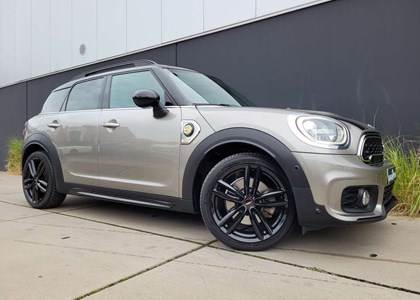 MINI Cooper SE Countryman