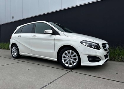 Mercedes-Benz B 180