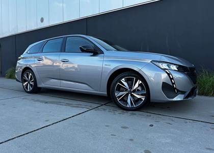 Peugeot E-308