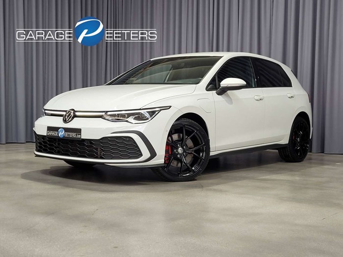 Volkswagen Golf GTE tweedehands bij Garage Peeters in Malle
